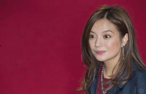 娱乐圈吃瓜艺人是谁,揭秘那些隐藏在幕后的明星八卦 第2张 娱乐圈吃瓜艺人是谁,揭秘那些隐藏在幕后的明星八卦 第2张